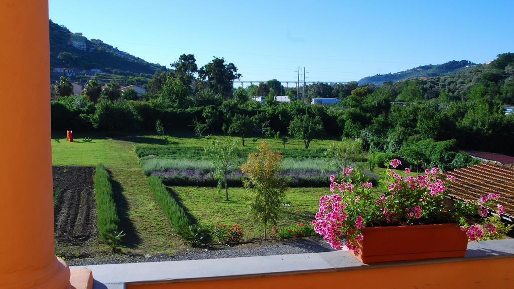 Agriturismo Coppi Rossi Torrazza  Eksteriør billede